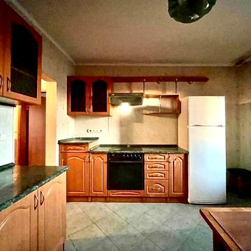 Петра Григоренка просп., 3