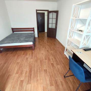 Бориса Гмирі вул., 14-Б