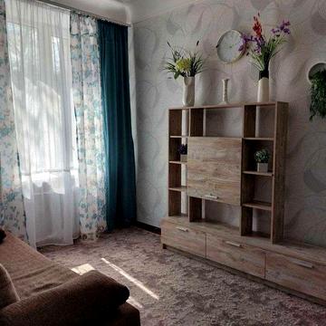 Двокімнатна квартира на вул.Кропивницького в оренду