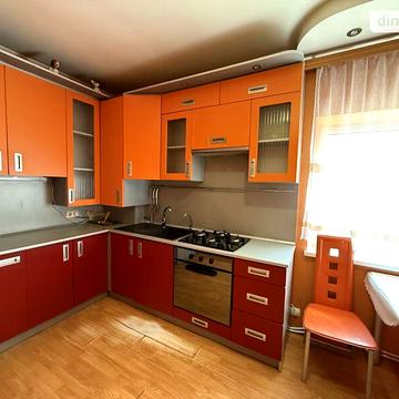 Довгострокова оренда 3к Дім Левка Лук’яненка (Ватутіна) вулиця