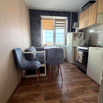 Продаж 1 км. к-ри з ремонтом, вул. Широка 70000 дол.США торг