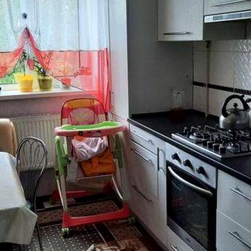 Продаж просторої 3 кімнатноі квартири