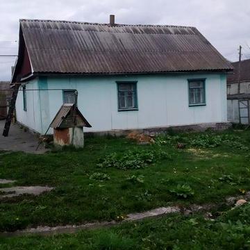 Продається приватний будинок у місті Полонне, пров. Терновий, 4