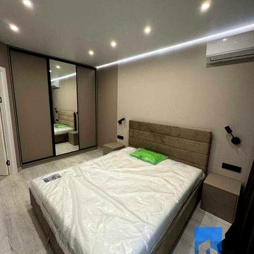 Сдам дизайнерскую 2к квартиру-студию в ЖК Счастливый 2!