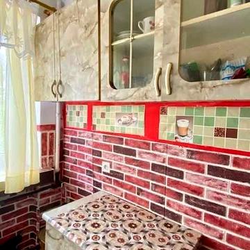 Продаж 1-кн квартири 26 кв.м, цегляний буд, 2 /5, район Дружба