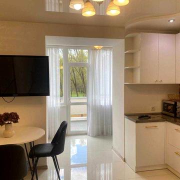 Оренда однокімнатної квартири просп. Злуки $350 + к.п