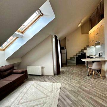 Оренда 1-кім квартири з терасою в ЖК Комфорт Таун, Регенераторна, 4