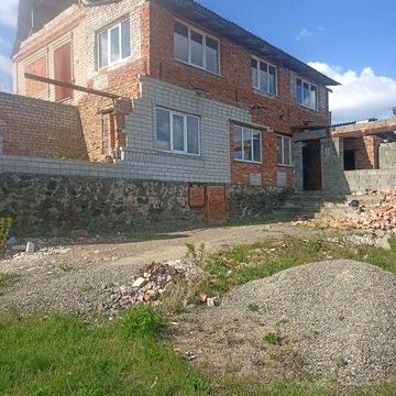 Продам 2 поверховий будинок в селі Грушівка Миколаївська область