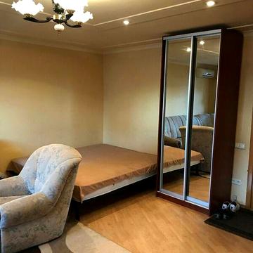 Довгострокова оренда 1к Квартира Любарського вулиця