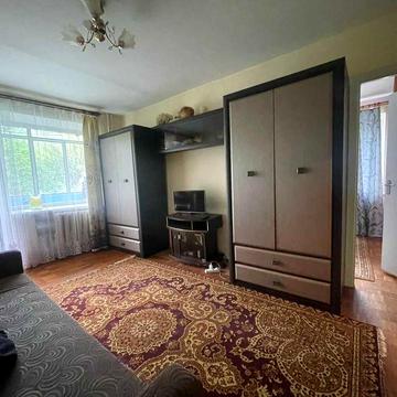 Продам трикімнатну квартиру, вул. Гашека