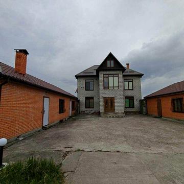 Продається чудовий просторий будинок в с.Мрія Гореничи.