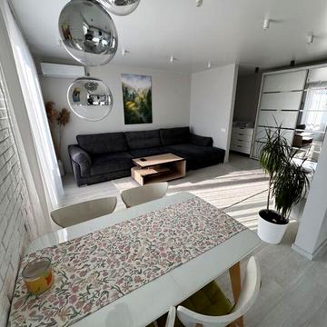 Довгострокова оренда 2к Квартира Космодромна вулиця