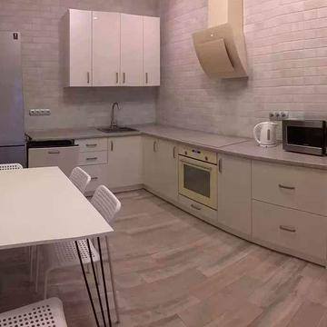 Оренда просторого будинку