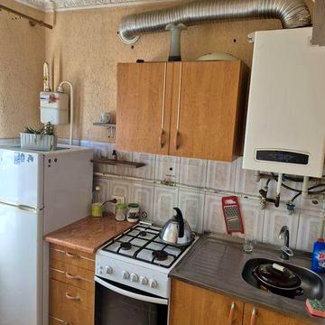 Здається однокімнатна квартира поруч набережна.