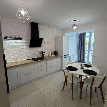 2 кімн. квартира-студія по просп. М.Грушевського