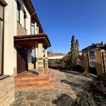 Предлагается к продаже дом в Совиньоне