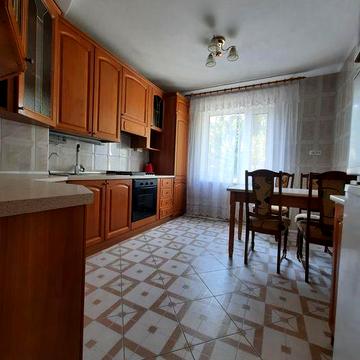 Вул.Ціолковского ,Здам 4-х кімнатну чешку