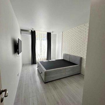 Оренда 2-кім квартири (дві спальні) в ЖК Комфорт Таун, Соборности, 17