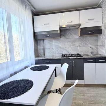 Продам квартиру 2х.комнатную,ул.Заводська,Желтые Воды