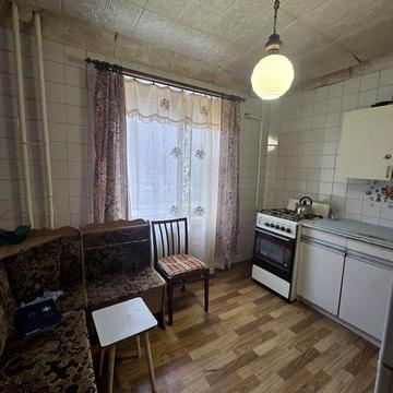 Сдам 1 комнатную возле  Спортивной