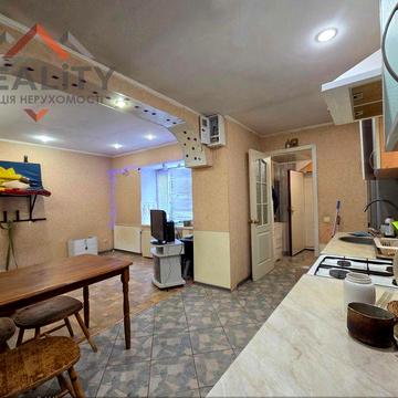 Здам будинок (частина будинку), Центр (М. Грушевського)