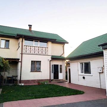 Центральна вул., 9