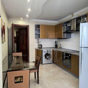 Срочно сдам 2 ком. квартиру в Новострое, ул. Кленовая 2А