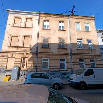 Гайдамацька вул., 8