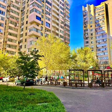 Срочная продажа!3х комнатная квартира 88м2 Кирпич Балкон+Лоджия Центр 62900$