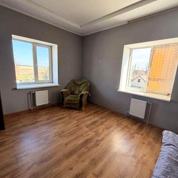 Здам 4-кімнатну квартиру-офіс