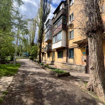 Продается 2-х ком квартира по ул.Жемчужная (44 квартал)