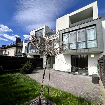 Оренда  котеджу в Брюховичах по вул. Журавлина