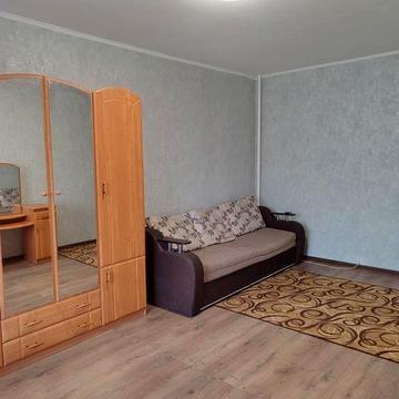 Троєщина. ОРЕНДА гарної 1-ї кв. Вул Милославська 23. 1 поверх. Є газ