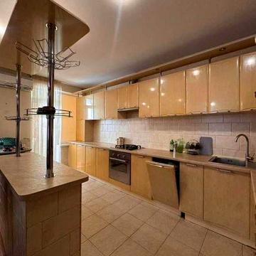 Оренда двокімнатної квартири, вулиця Маршала Малиновського, 48-А