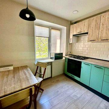 Кубанської України 45, оренда 2-к квартири, Лісовий масив, газ!