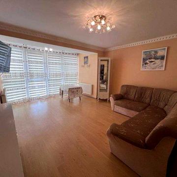 Здається велика 2-х кімнатна квартира район Пасічна.