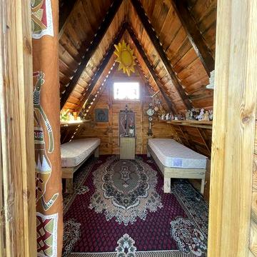 Уединённые A-frame домики на первой линии у Десны.