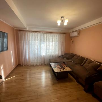 Центральний бульв., 4