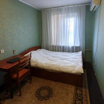 Героїв полку "Азов" вул. (Маршала Малиновського), 13