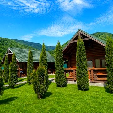 Продаж дачі неподалік озера Синевир