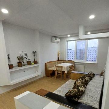 Продаж 3-кімнатної квартири з кухнею-студією біля метро Перемога | 65 м² | Капітальний ремонт
