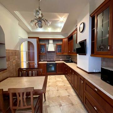 Володимира Вернадського вул. (Дзержинського), 35-Б