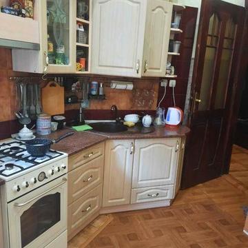 Продаж 6х вул Дорошенка,центр