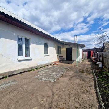 Продаж частини будинку.