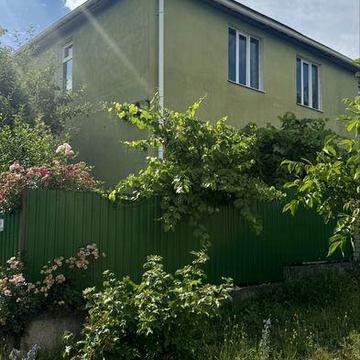 Будинок з потенціалом для життя та бізнесу