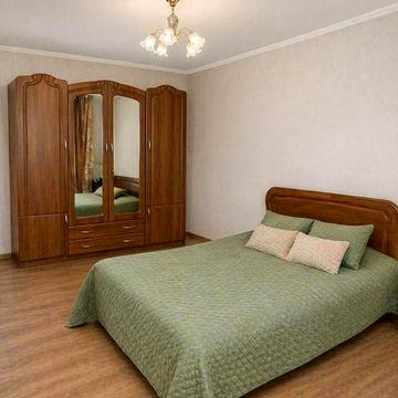 Трьох кімнатна квартира . Південно Захід