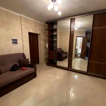 Здамо 1 кім.квартирy  в новобyдові в самомy центрі з 22 квітня