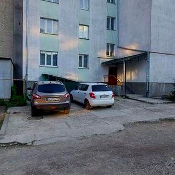 Продаю трикімнатну квартиру