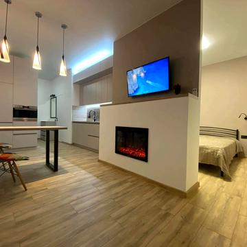 Нагірна вул., 16