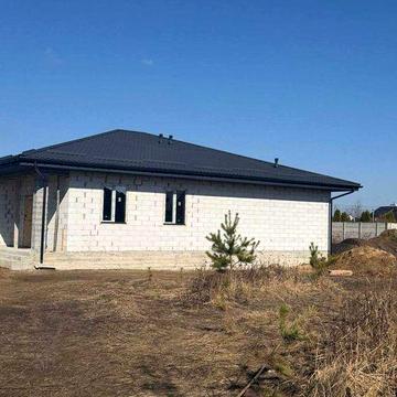 Продам одноповерховий будинок 160кв.м. 10 соток с. Гора вул. Садова, без комісії